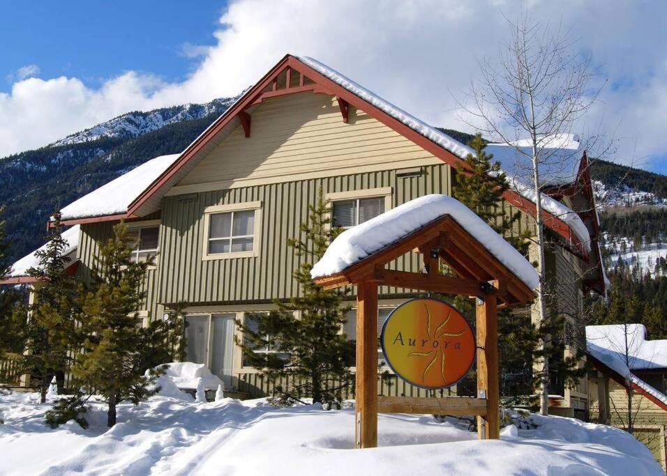 Aurora Townhomes By Stayin Panorama Esterno foto
