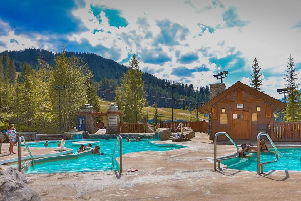 Aurora Townhomes By Stayin Panorama Esterno foto