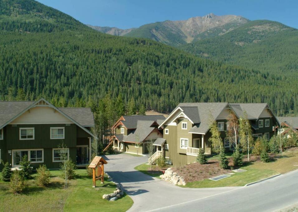 Aurora Townhomes By Stayin Panorama Esterno foto
